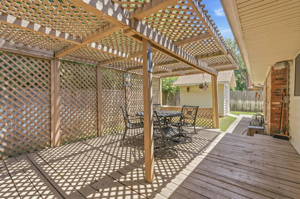 704 Rosewood Street Ardmore, OK 73401