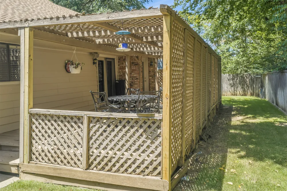 704 Rosewood Street Ardmore, OK 73401