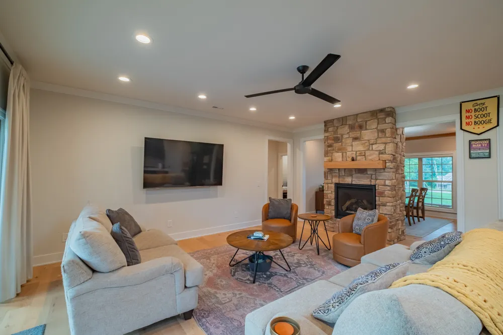 30 Pinehurst Dr Manchester, TN 37355