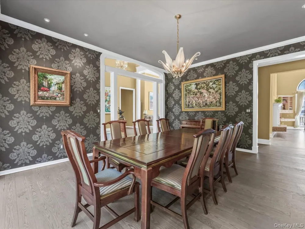 19 Mallard Drive Lloyd Harbor, NY 11743