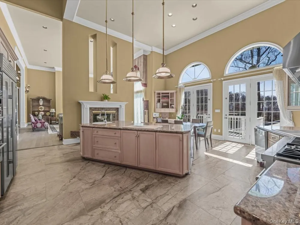 19 Mallard Drive Lloyd Harbor, NY 11743