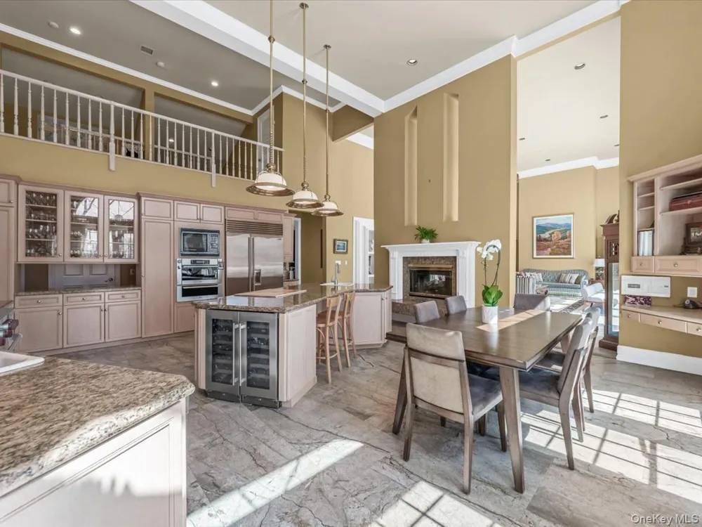 19 Mallard Drive Lloyd Harbor, NY 11743