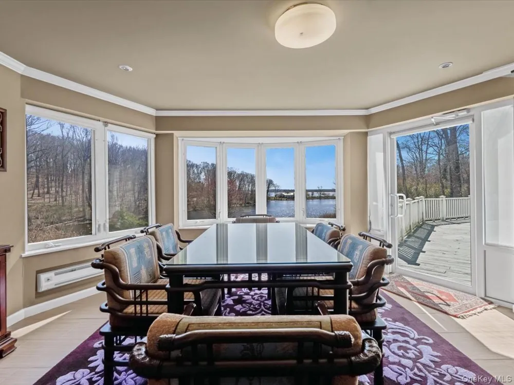 19 Mallard Drive Lloyd Harbor, NY 11743