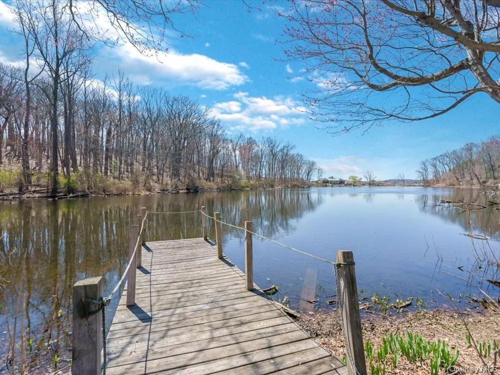 19 Mallard Drive Lloyd Harbor, NY 11743