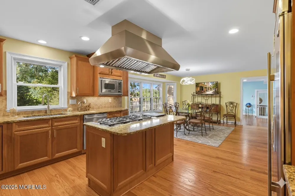 3 Tolas Drive Holmdel, NJ 07733