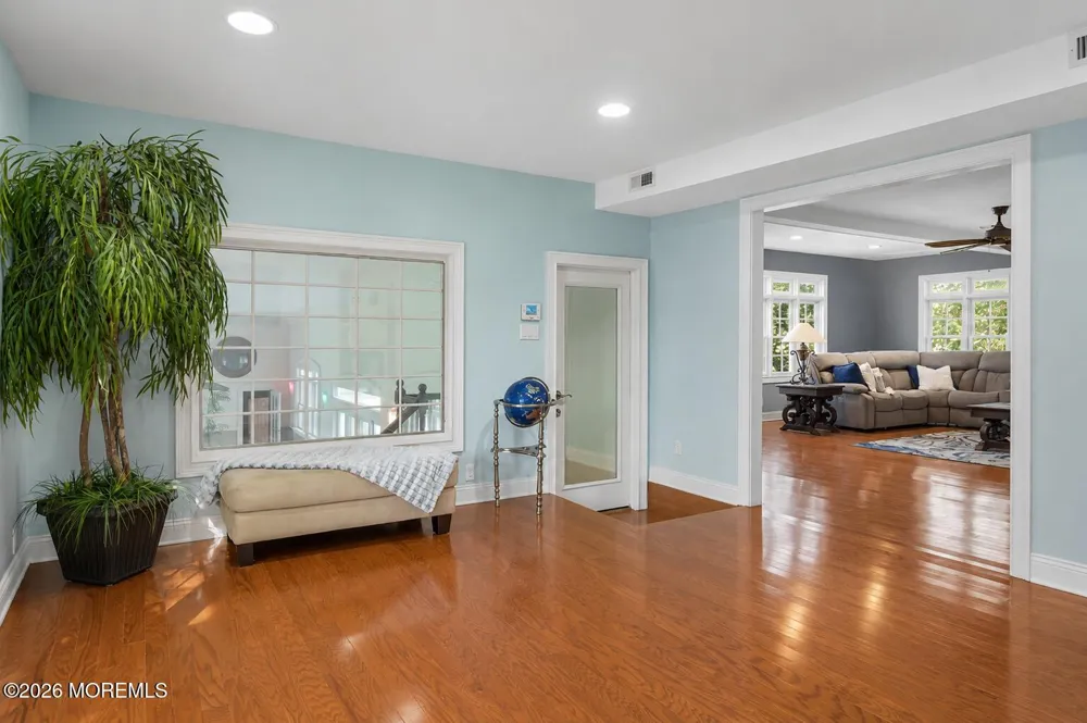 3 Tolas Drive Holmdel, NJ 07733