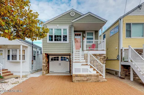 222 Hiering Avenue