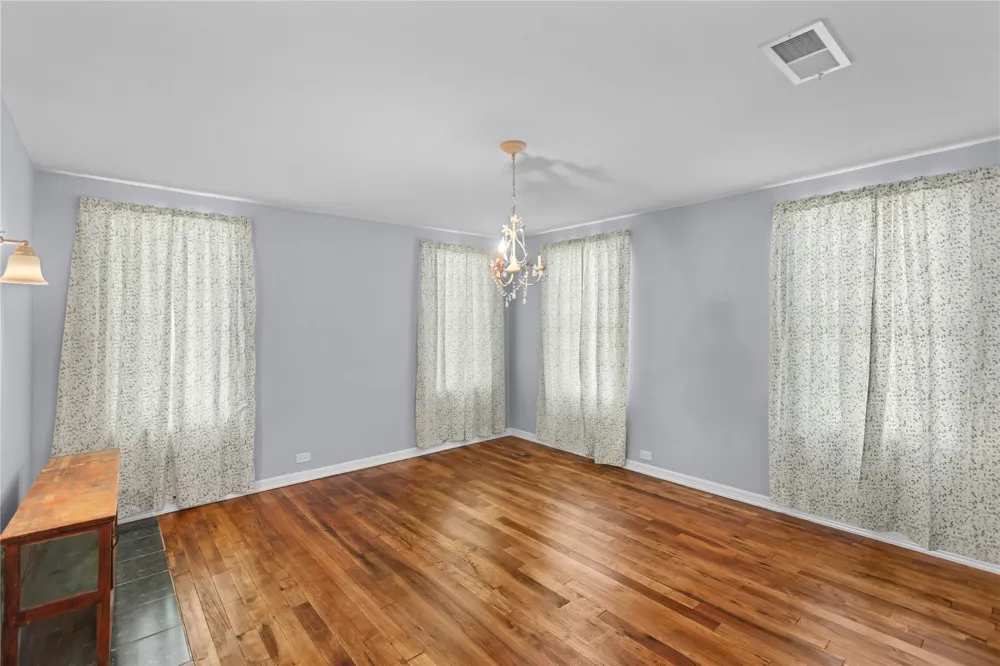 650 W Kaufman Street Paris, TX 75460