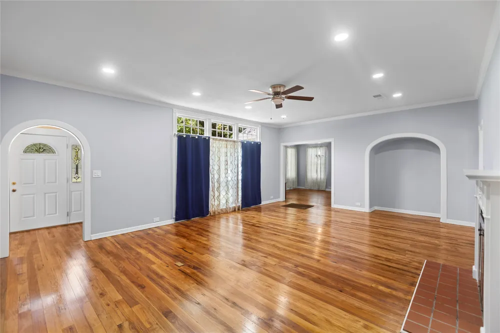 650 W Kaufman Street Paris, TX 75460