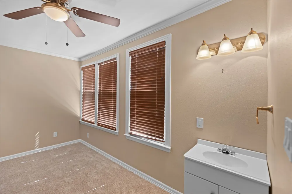 650 W Kaufman Street Paris, TX 75460