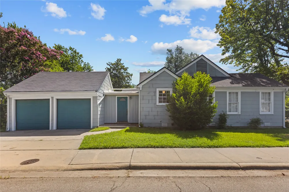 650 W Kaufman Street Paris, TX 75460