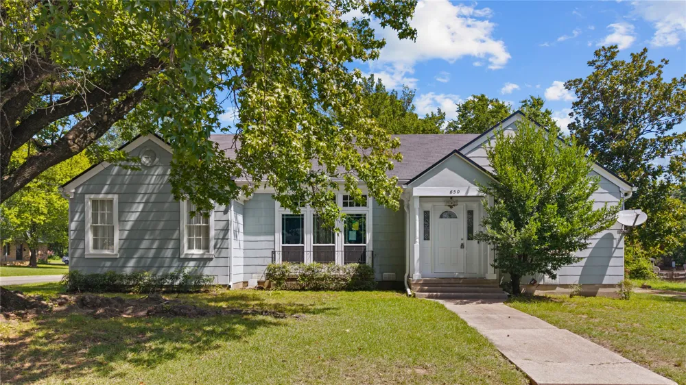 650 W Kaufman Street Paris, TX 75460