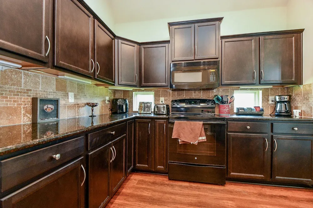 4064 Green Pastures North Zulch, TX 77872