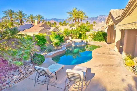41 Vista Mirage Way