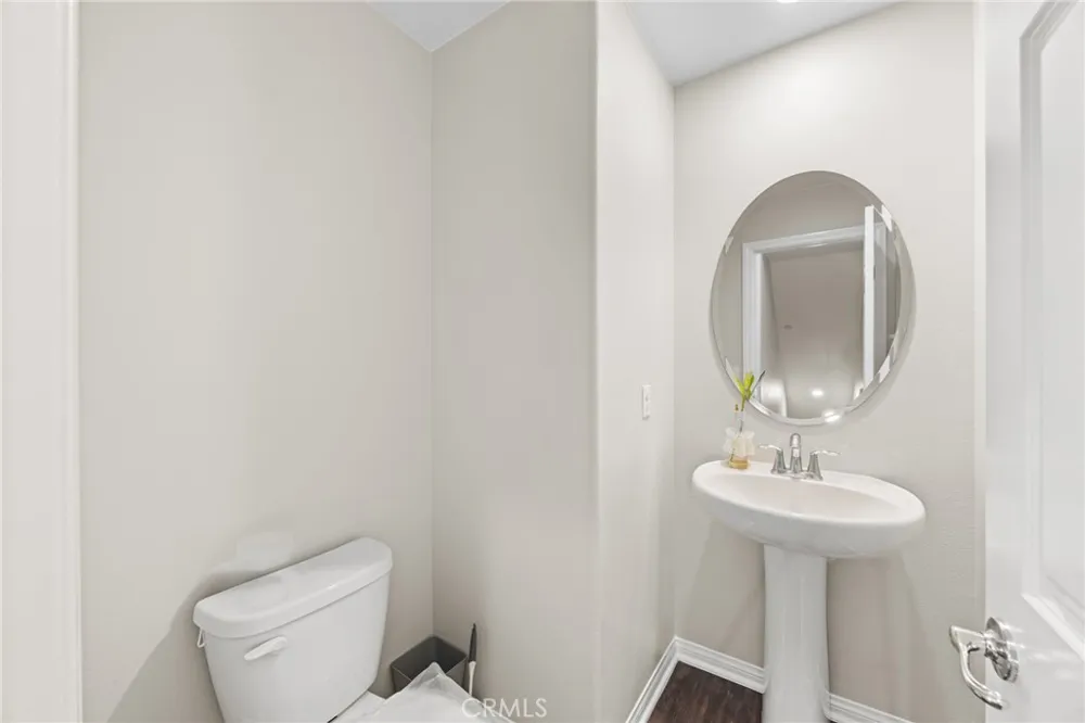 14404 Kiwi Lane #6 Gardena, CA 90247