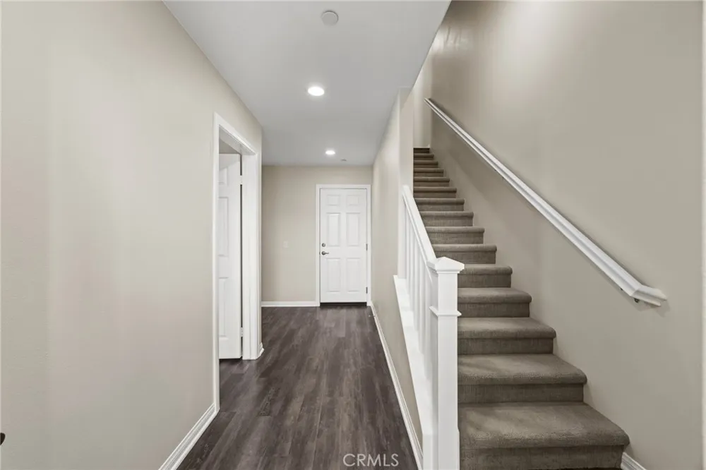 14404 Kiwi Lane #6 Gardena, CA 90247