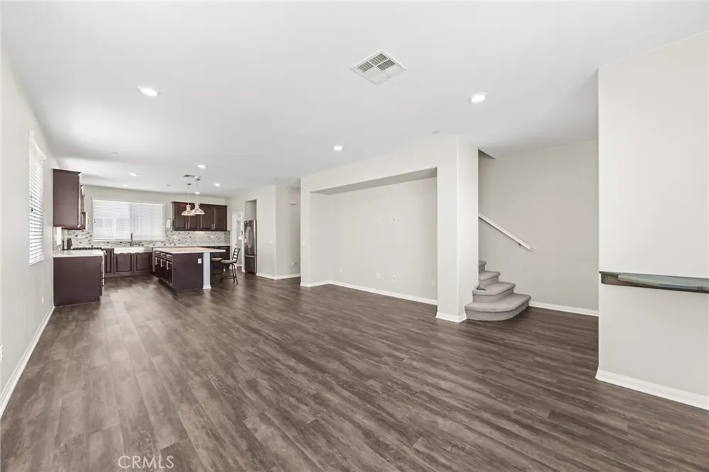 14404 Kiwi Lane #6 Gardena, CA 90247