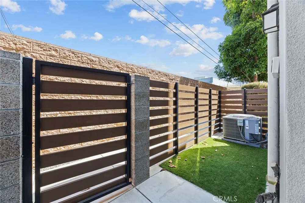 14404 Kiwi Lane #6 Gardena, CA 90247