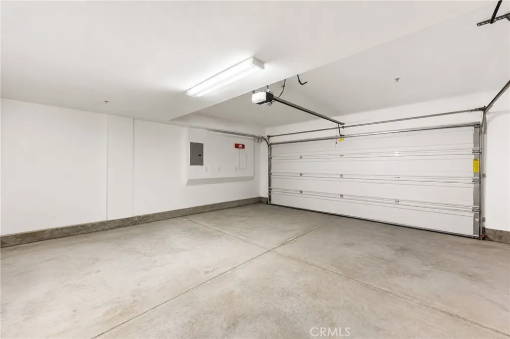 14404 Kiwi Lane #6 Gardena, CA 90247