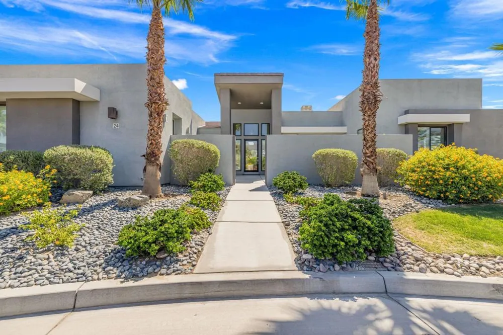 24 Via Monaco Rancho Mirage, CA 92270
