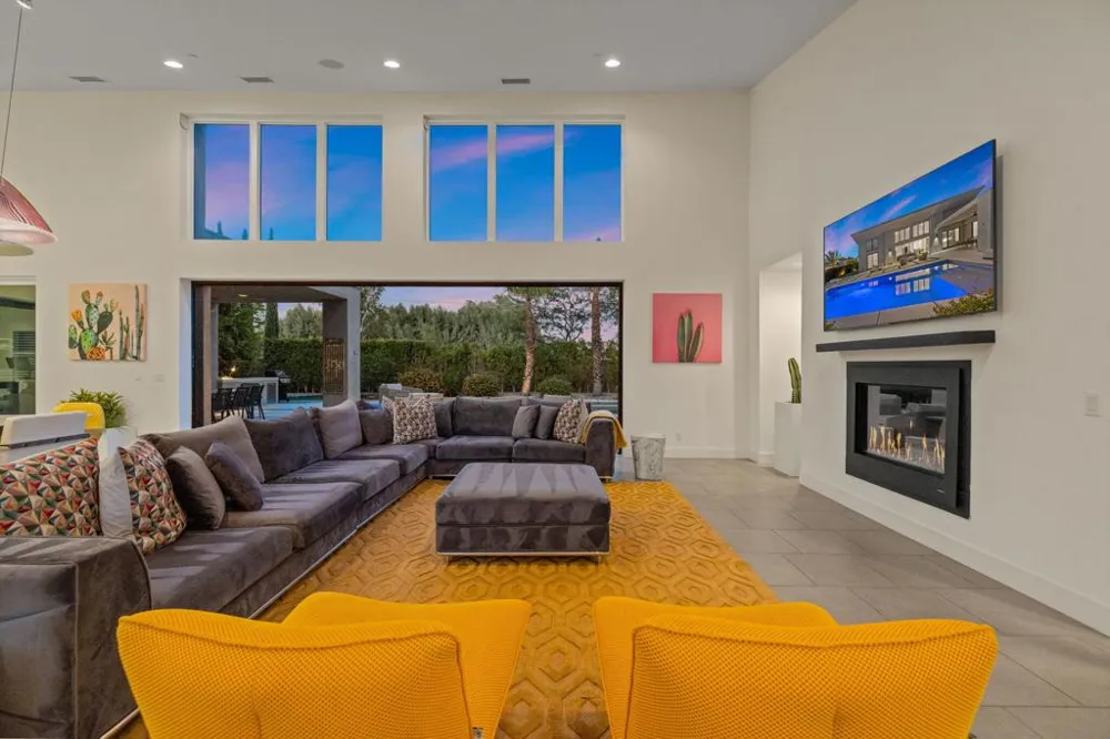 24 Via Monaco Rancho Mirage, CA 92270