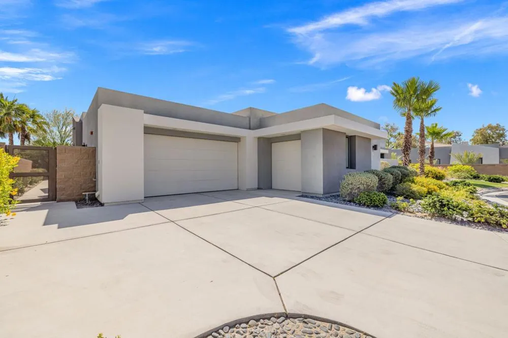 24 Via Monaco Rancho Mirage, CA 92270