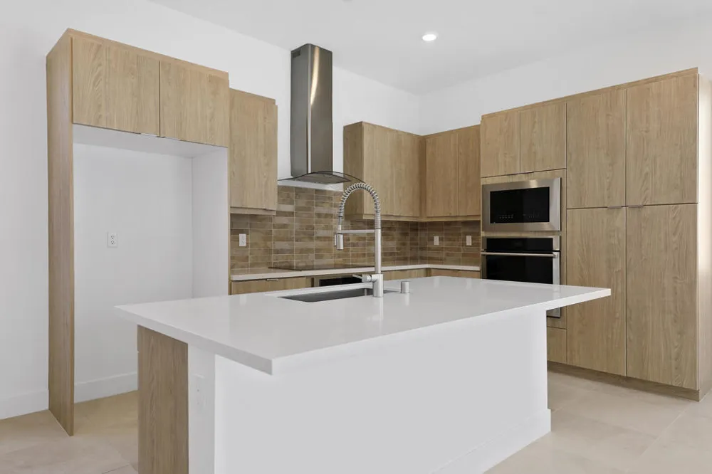 2677 Maverick Lane Palm Springs, CA 92264
