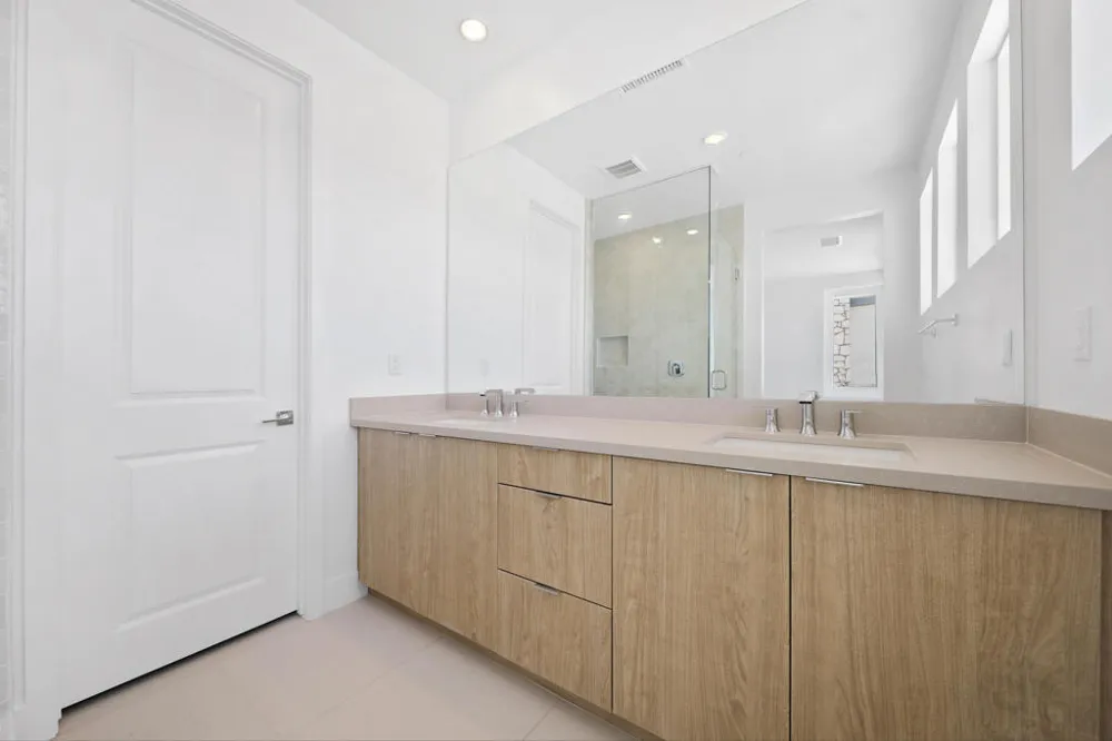 2677 Maverick Lane Palm Springs, CA 92264