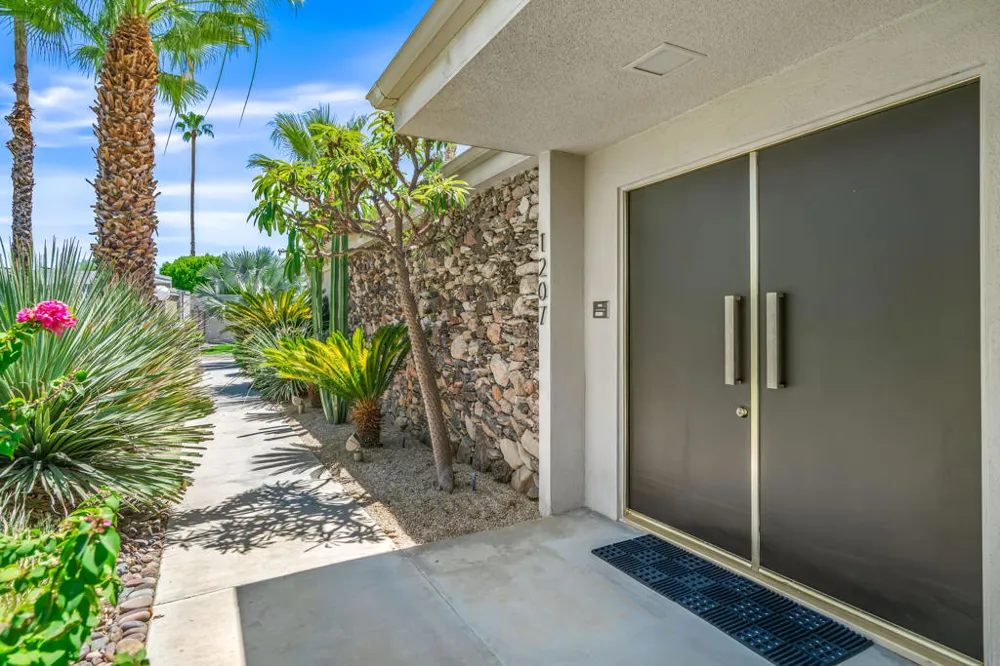 1207 Tamarisk West Street Rancho Mirage, CA 92270