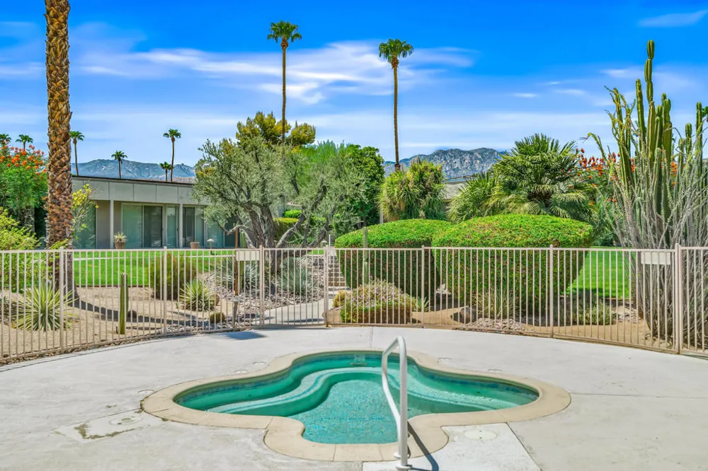 1207 Tamarisk West Street Rancho Mirage, CA 92270