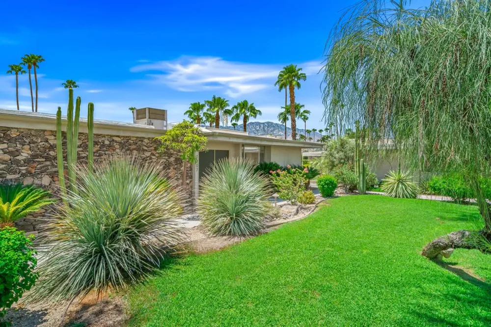 1207 Tamarisk West Street Rancho Mirage, CA 92270