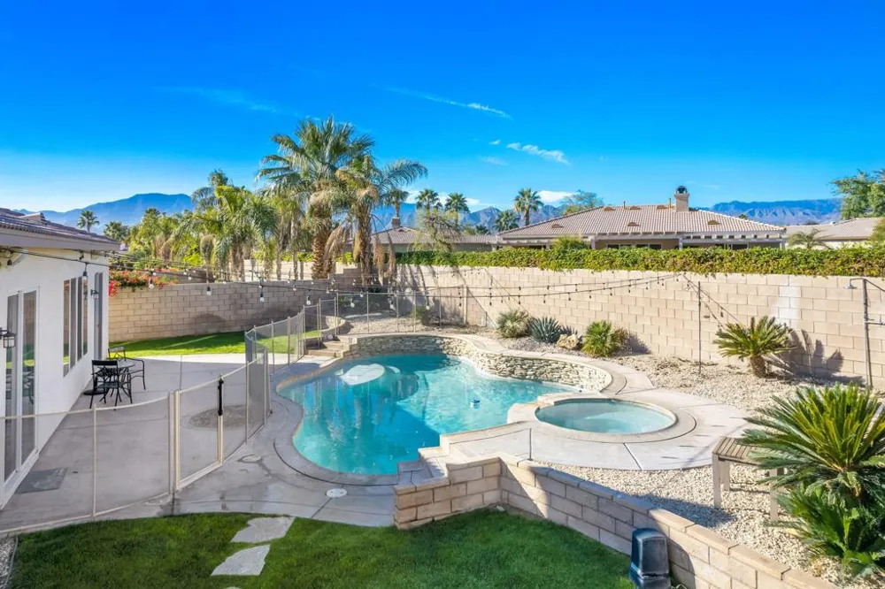 43569 Parkway Esplanade E La Quinta, CA 92253