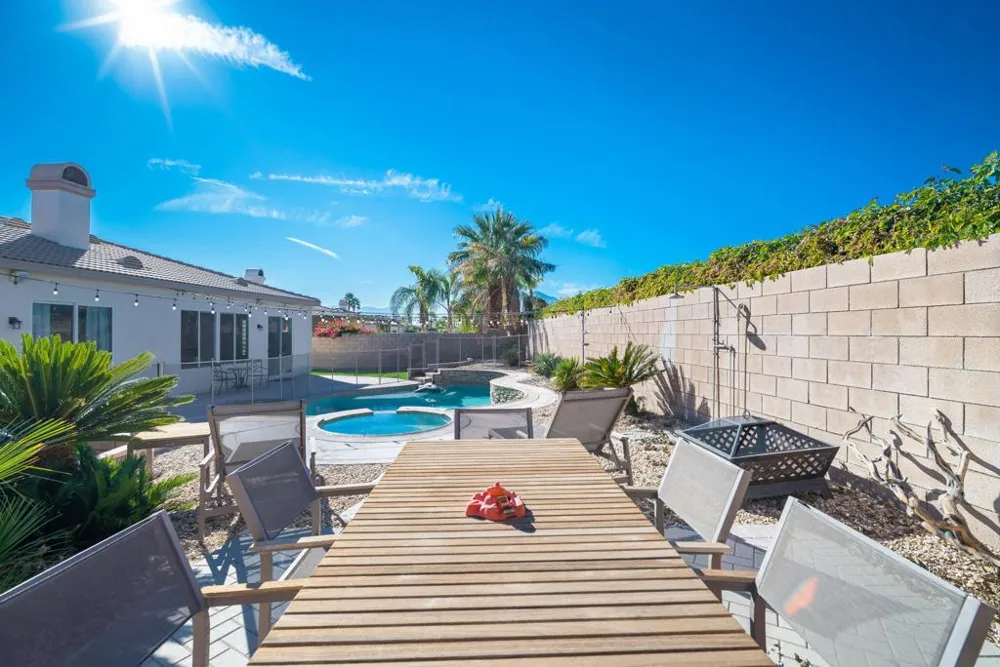 43569 Parkway Esplanade E La Quinta, CA 92253