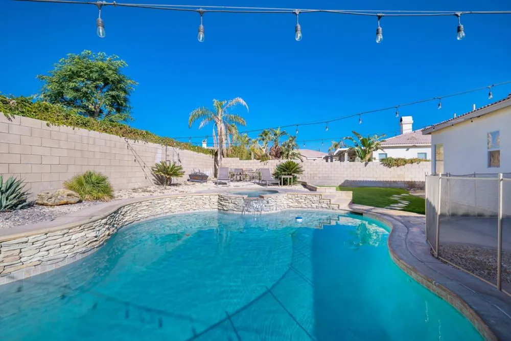 43569 Parkway Esplanade E La Quinta, CA 92253