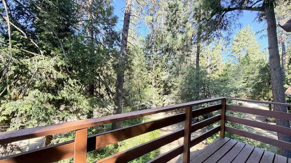 25950 Lilac Drive Idyllwild, CA 92549