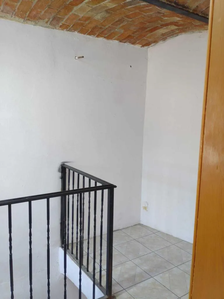 Avenida Santiago Other, CA 99999