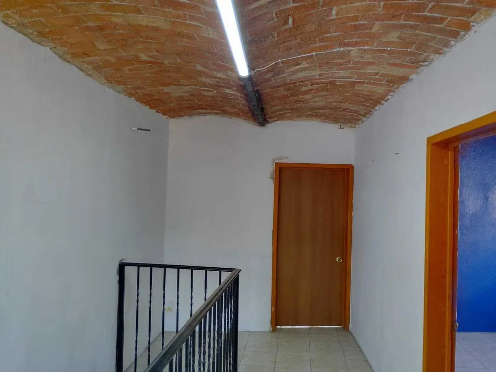 Avenida Santiago Other, CA 99999
