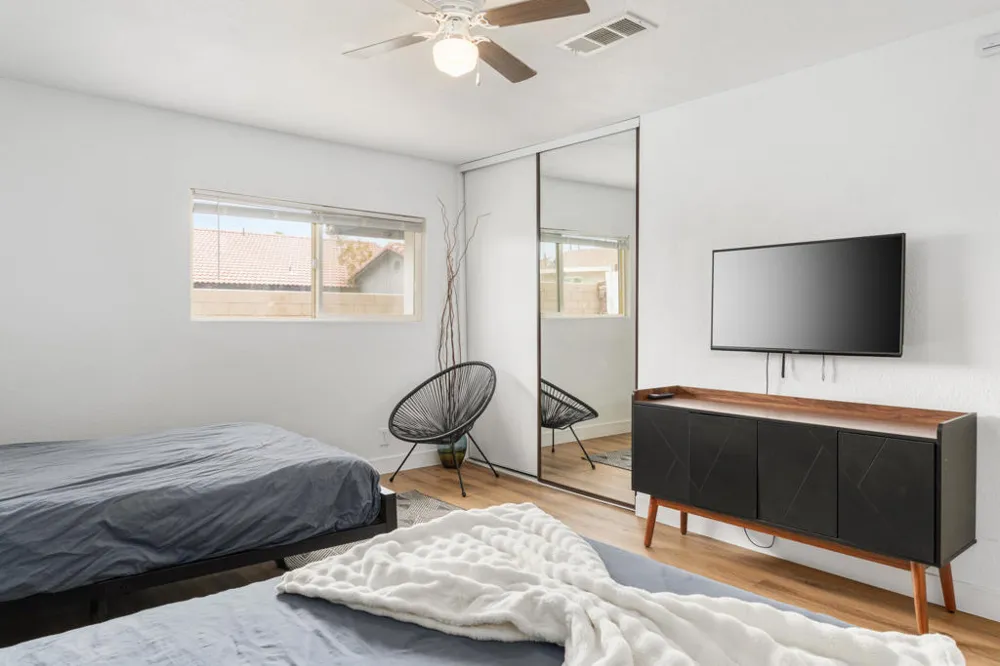 394 W Bon Air Drive Palm Springs, CA 92262
