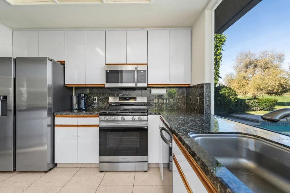6 Pebble Beach Drive Rancho Mirage, CA 92270