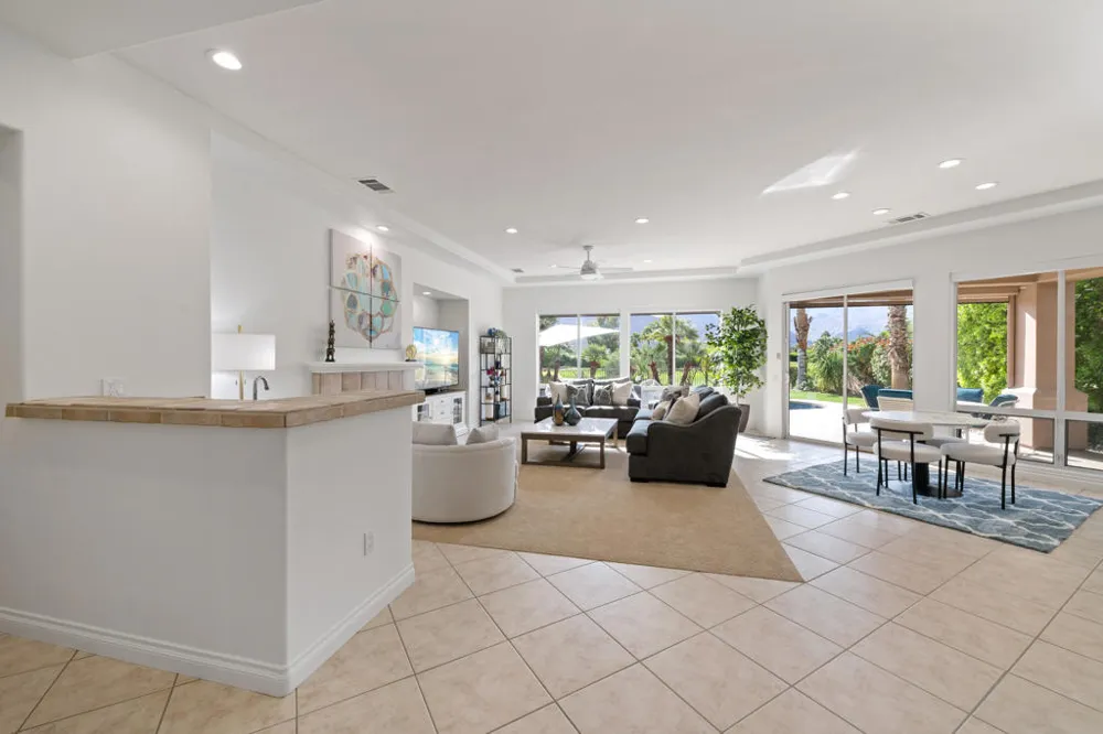 78715 Castle Pines Drive La Quinta, CA 92253