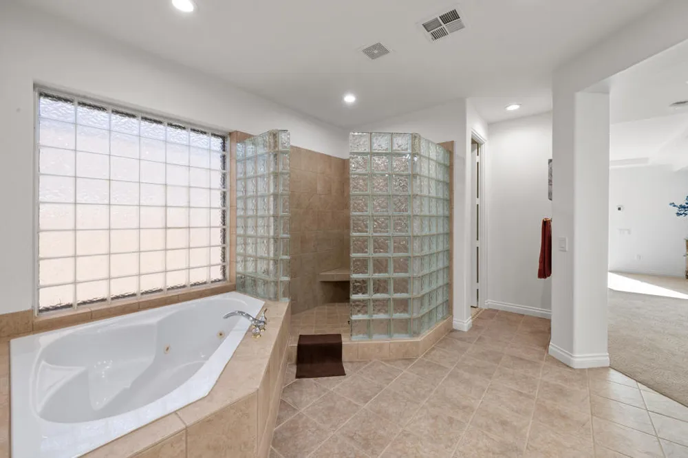 78715 Castle Pines Drive La Quinta, CA 92253