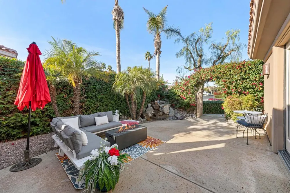 78715 Castle Pines Drive La Quinta, CA 92253