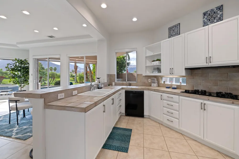 78715 Castle Pines Drive La Quinta, CA 92253