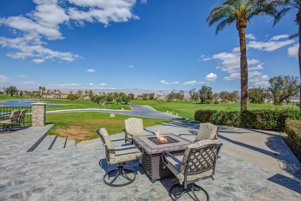 182 Desert Falls Circle Palm Desert, CA 92211