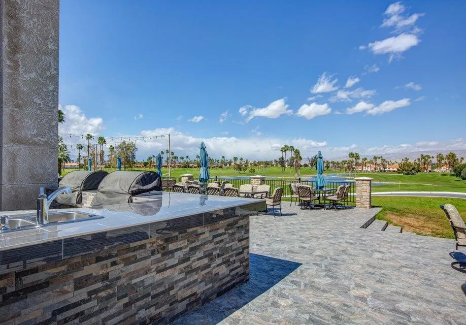 182 Desert Falls Circle Palm Desert, CA 92211