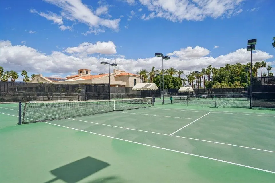 182 Desert Falls Circle Palm Desert, CA 92211