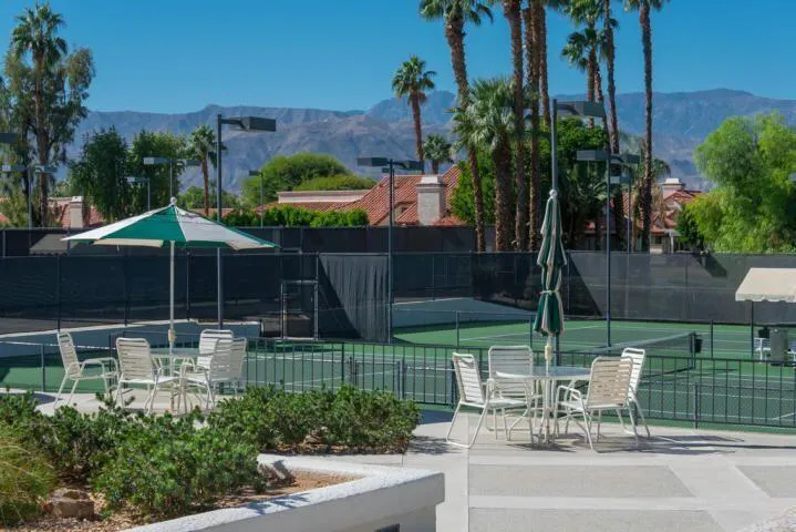 182 Desert Falls Circle Palm Desert, CA 92211