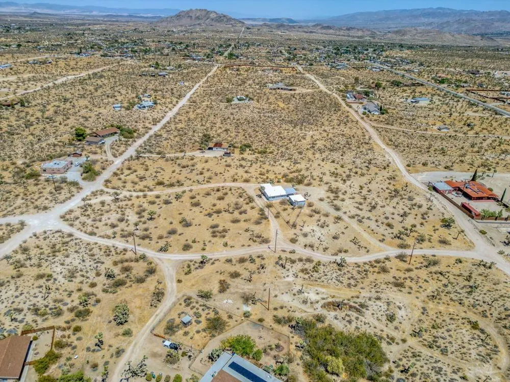 58137 Sun Mesa Drive Yucca Valley, CA 92284