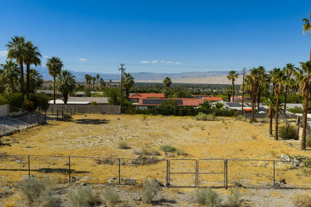 68440 Treasure Trail Cathedral City, CA 92234