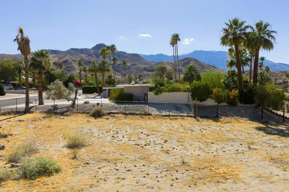 68440 Treasure Trail Cathedral City, CA 92234